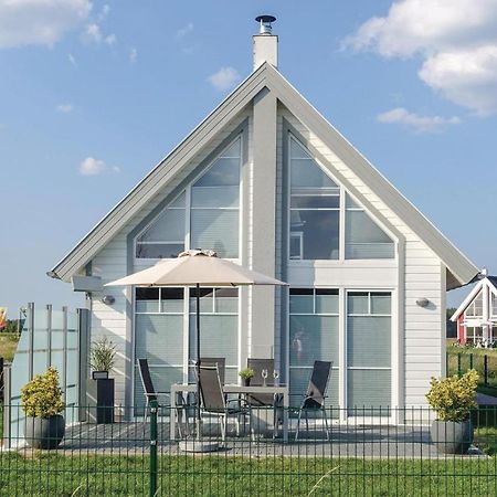 Beach Front Home In Zerpenschleuse With Wifi Extérieur photo