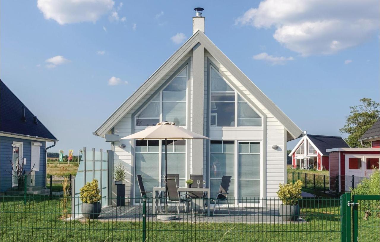 Beach Front Home In Zerpenschleuse With Wifi Extérieur photo