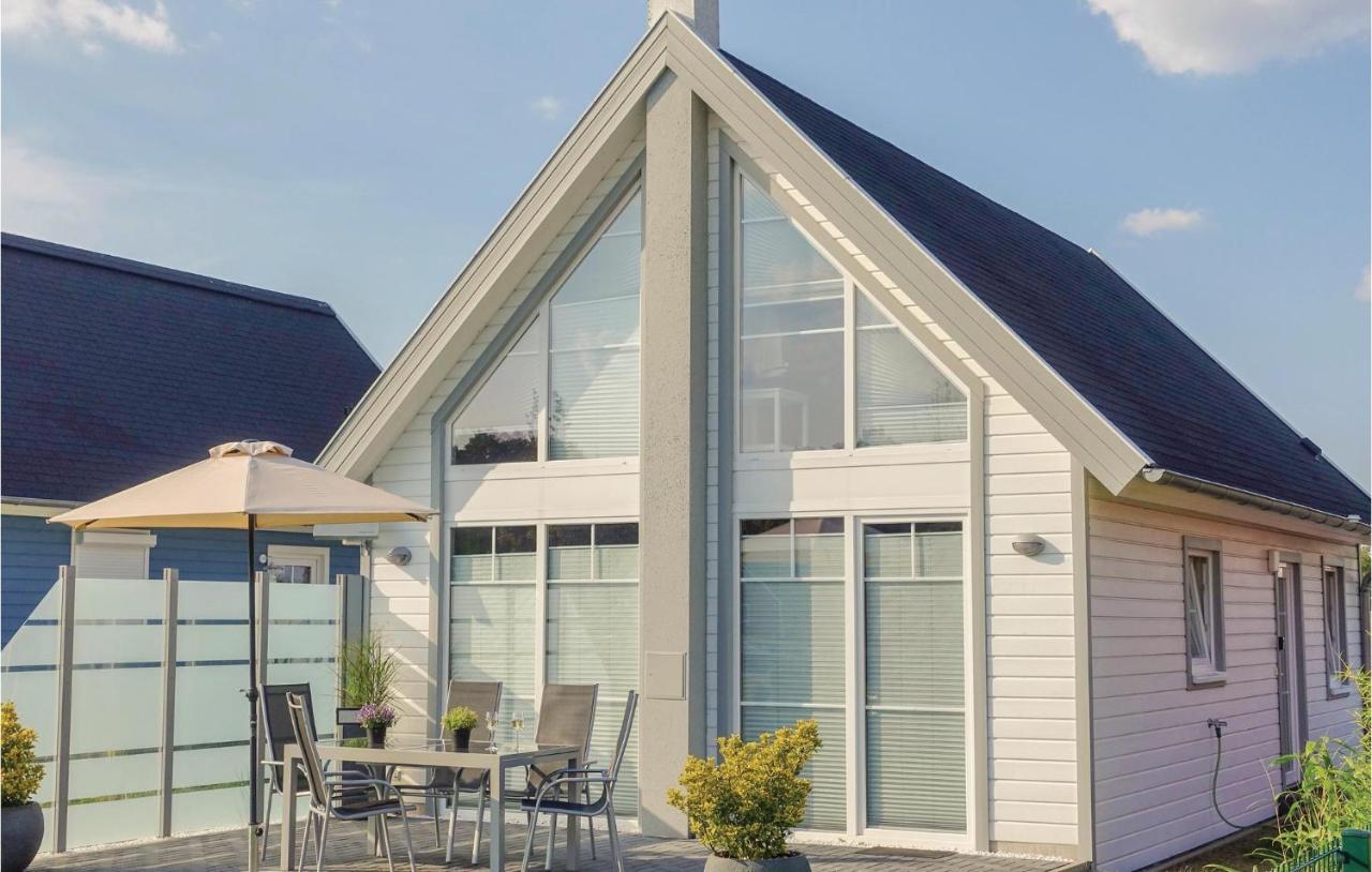 Beach Front Home In Zerpenschleuse With Wifi Extérieur photo