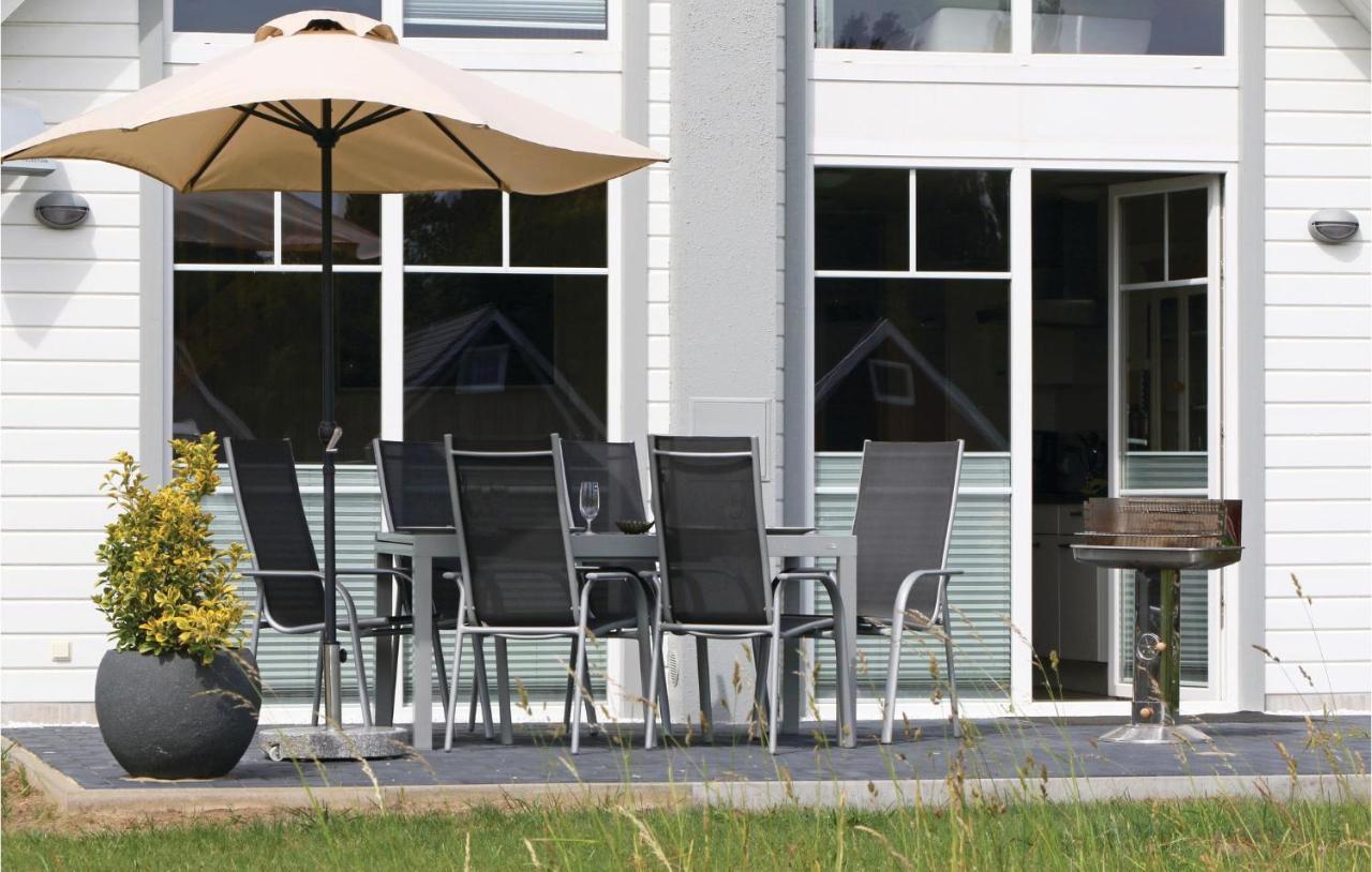 Beach Front Home In Zerpenschleuse With Wifi Extérieur photo
