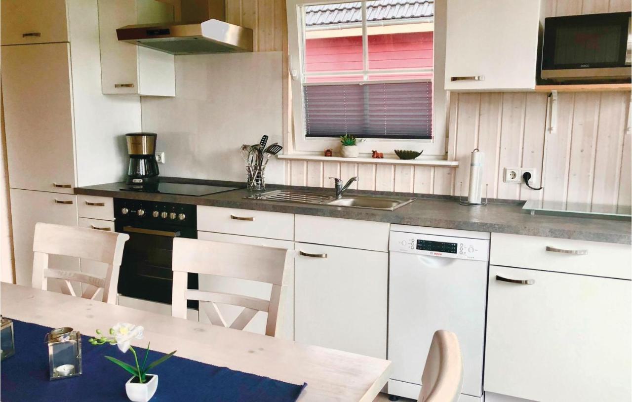 Beach Front Home In Zerpenschleuse With Wifi Extérieur photo